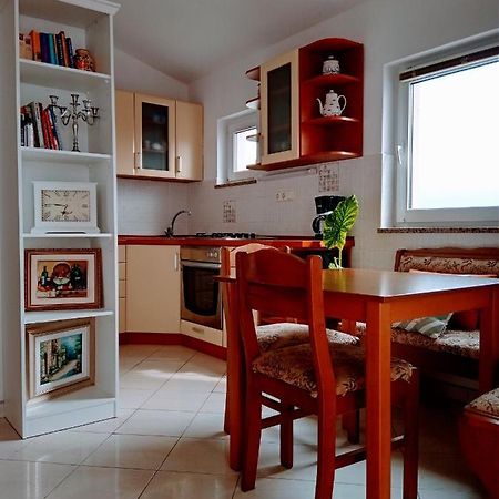 Apartmani Nikolina Ražanac Extérieur photo