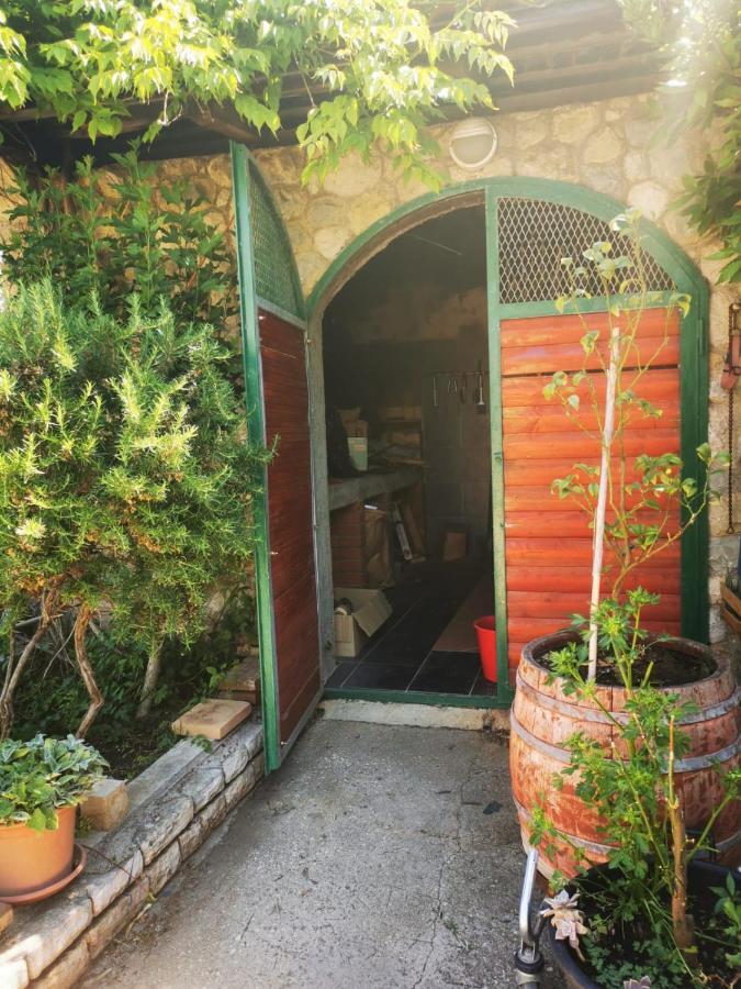 Apartmani Nikolina Ražanac Extérieur photo