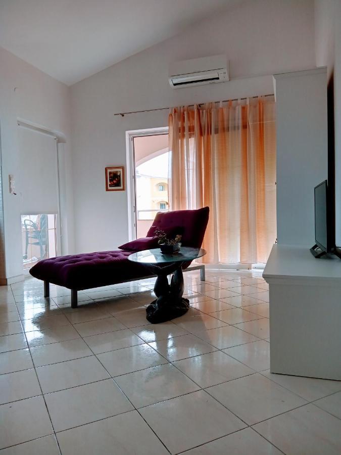 Apartmani Nikolina Ražanac Extérieur photo